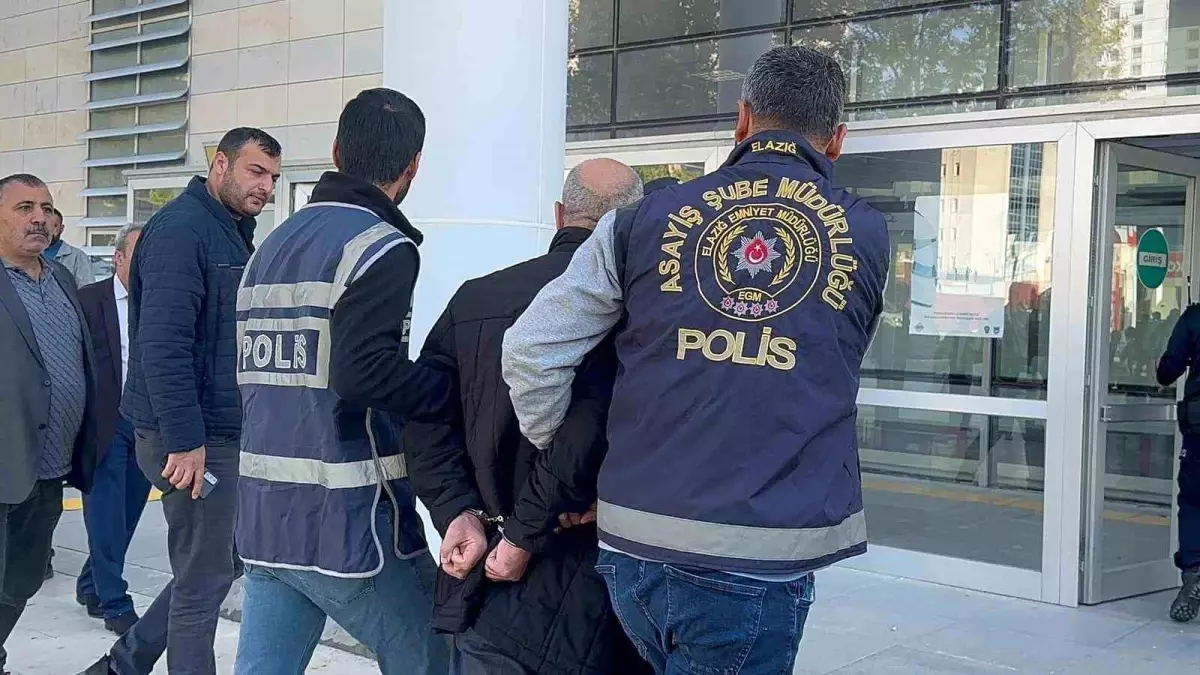 gazeteci kocaya silahli saldiri R8btPLzi.jpg