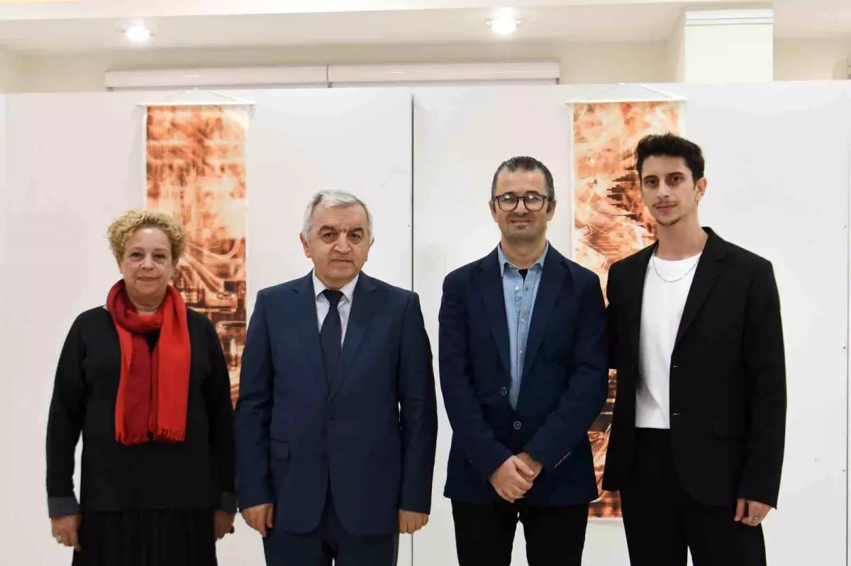 manisa motifleri modern tasarimla bulustu HdUe7Biv.jpg