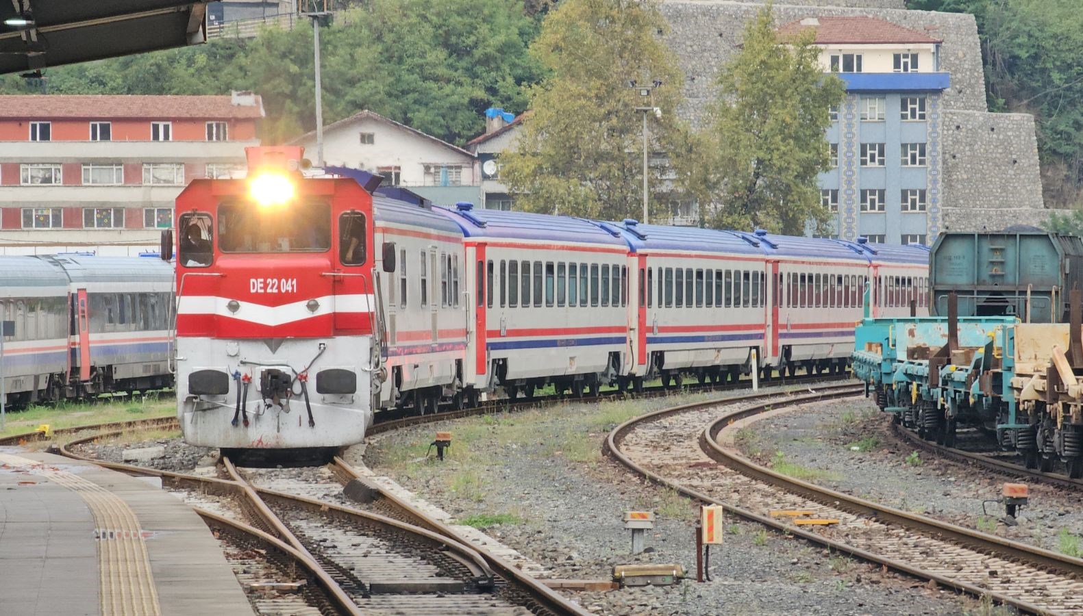 turistik karaelmas ekspresi 3uncu kez zonguldakta OBfgRnNJ