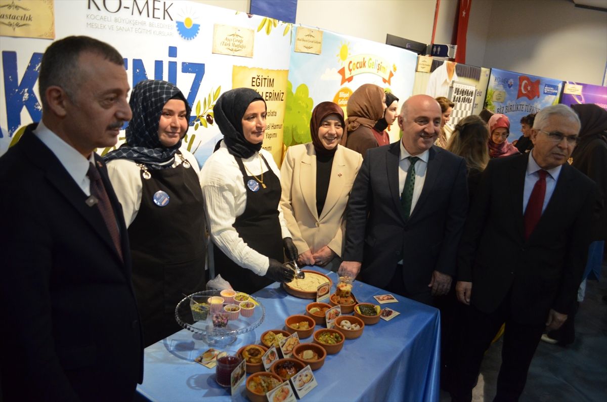 Darıca’da KO-MEK Yıl Sonu Sergisi Törenle Açıldı